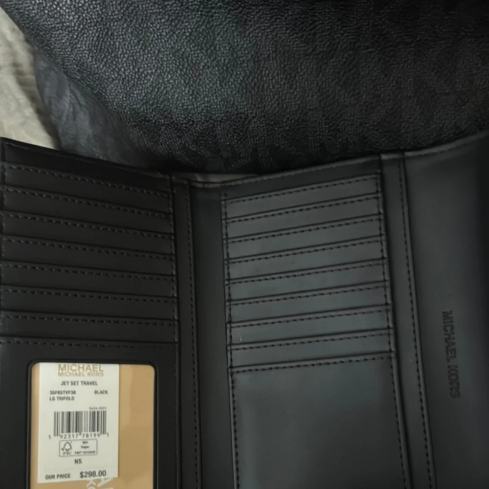 Michael Kors Black Leather Tote Bag & Wallet - Picture 5 of 5